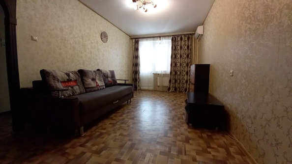 
   Продам 1-комнатную, 35.4 м², Энтузиастов ул, 45

. Фото 2.