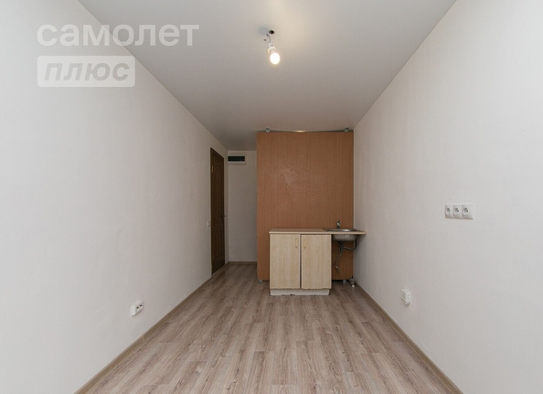 
   Продам 2-комнатную, 50.2 м², Алтайская ул, 163Б

. Фото 1.