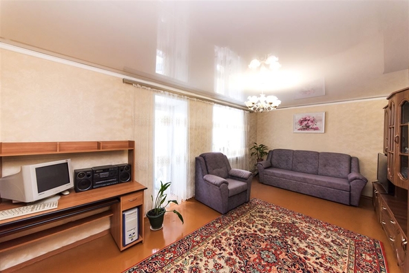 
   Продам 3-комнатную, 67 м², Солнечная ул, 1

. Фото 3.