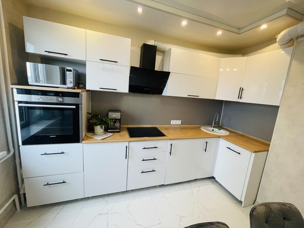 
  Продается 4-комн. квартира, 69.8 м², Лебедева ул, д. 64
. Фото 18.