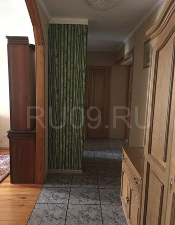 
  Продается 4-комн. квартира, 75 м², Суворова ул, д. 12
. Фото 4.