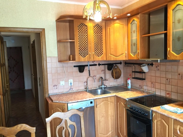 
  Продается 2-комн. квартира, 52 м², Академический пр-кт, д. 17
. Фото 1.