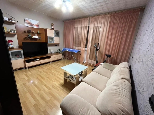 
   Продам 3-комнатную, 65 м², Междугородная ул, 22

. Фото 12.