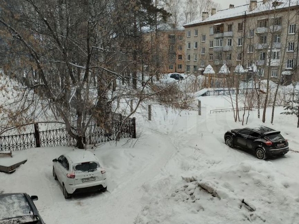 
  Продается 4-комн. квартира, 92.5 м², Калинина ул, д. 27
. Фото 12.