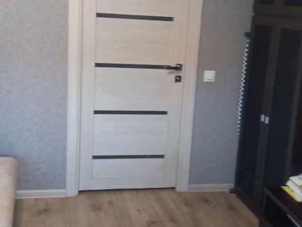 
  Продается 1-комн. квартира, 48.4 м², Калинина ул, д. 135
. Фото 13.