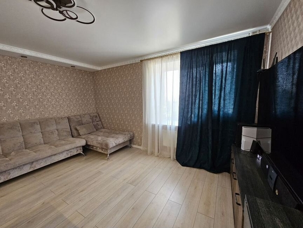 
   Продам 3-комнатную, 82 м², Льва Толстого ул, 38/4

. Фото 2.