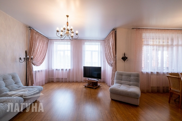 
   Продам дом, 315.3 м², Зоркальцево

. Фото 6.