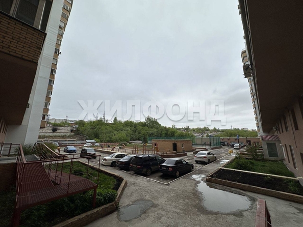 
   Продам 1-комнатную, 44 м², Ленская ул, 31

. Фото 19.