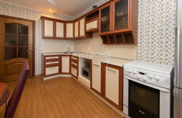 
   Продам 2-комнатную, 64.9 м², Никитина ул, 56

. Фото 18.