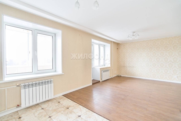 
   Продам 2-комнатную, 63.3 м², Розы Люксембург ул, 79

. Фото 7.