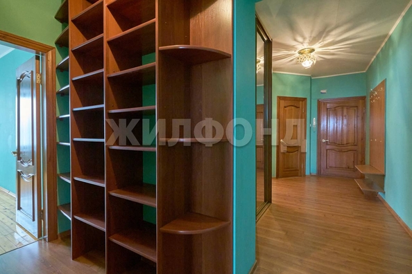 
   Продам 3-комнатную, 90 м², Лебедева ул, 5а

. Фото 12.