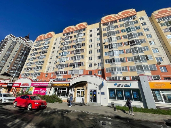 
   Продам 2-комнатную, 64 м², Иркутский тракт, 44

. Фото 21.