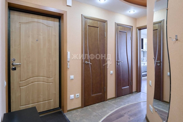 
   Продам 3-комнатную, 79.6 м², Сибирская ул, 111Б

. Фото 5.