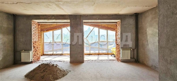 
   Продам 4-комнатную, 179.14 м², Тверская ул, 28

. Фото 4.