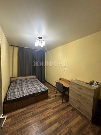 
   Продам 1-комнатную, 32 м², Цветочная ул, 14

. Фото 1.