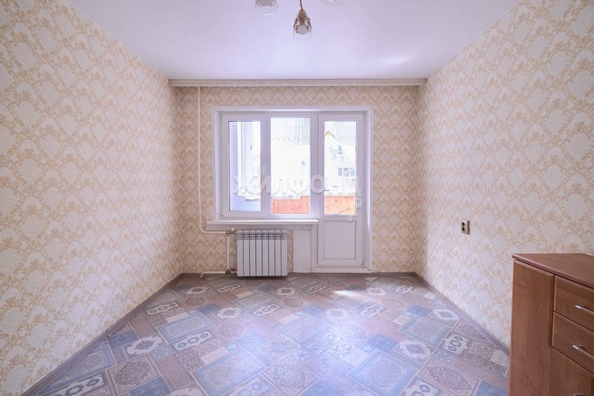 
   Продам 4-комнатную, 58.6 м², Лебедева ул, 111

. Фото 7.