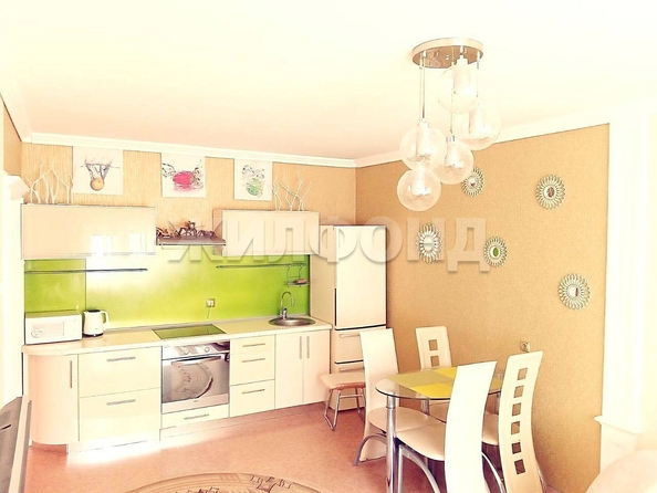 
   Продам 2-комнатную, 64 м², Рабочая 1-я ул, 44

. Фото 4.