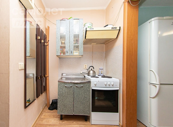 
   Продам 1-комнатную, 17.7 м², Кольцевой проезд, 33/1

. Фото 2.