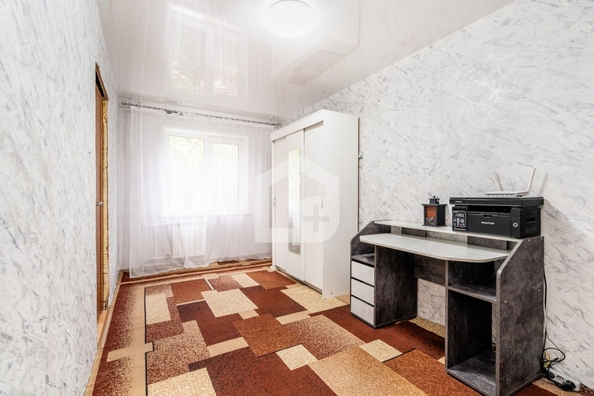 
   Продам 3-комнатную, 56 м², Лазарева ул, 6

. Фото 5.