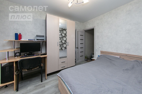 
   Продам 3-комнатную, 96 м², Ивана Черных ул, 66

. Фото 2.