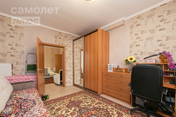 
   Продам 3-комнатную, 67.9 м², Сибирская ул, 101

. Фото 4.