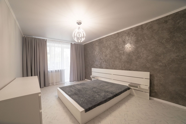 
   Продам 3-комнатную, 70 м², Косарева ул, 29А

. Фото 2.