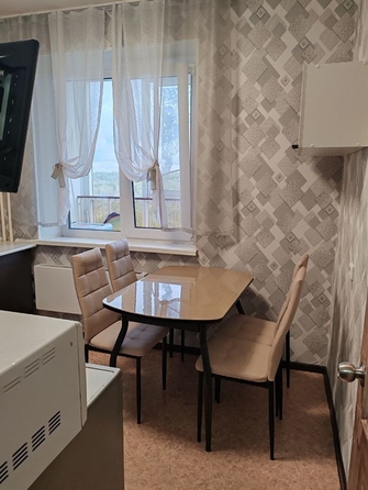 
   Продам 1-комнатную, 35 м², Герасименко ул, 3/14

. Фото 2.