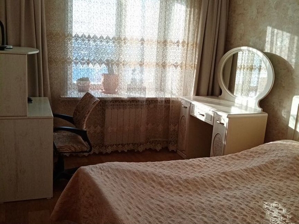 
   Продам 3-комнатную, 60.4 м², Междугородная ул, 28

. Фото 3.