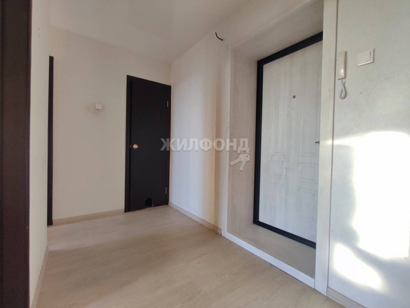 
   Продам 1-комнатную, 37.2 м², Иркутский тракт, 183/1

. Фото 4.