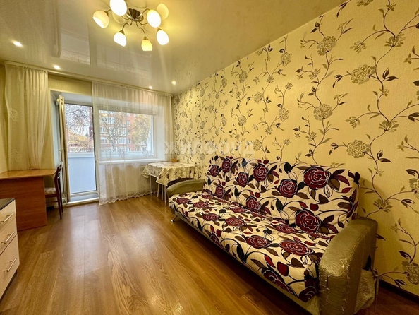 
   Продам 2-комнатную, 40.4 м², Дзержинского ул, 26

. Фото 3.