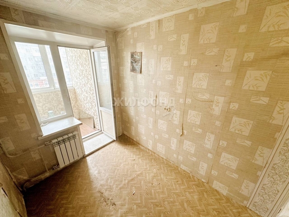 
   Продам 1-комнатную, 36 м², Елизаровых ул, 48/1

. Фото 11.