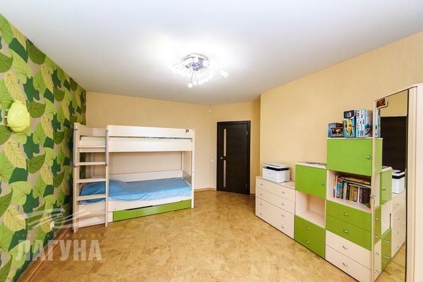 
   Продам 5-комнатную, 164.7 м², 79 Гвардейской Дивизии ул, 24

. Фото 38.