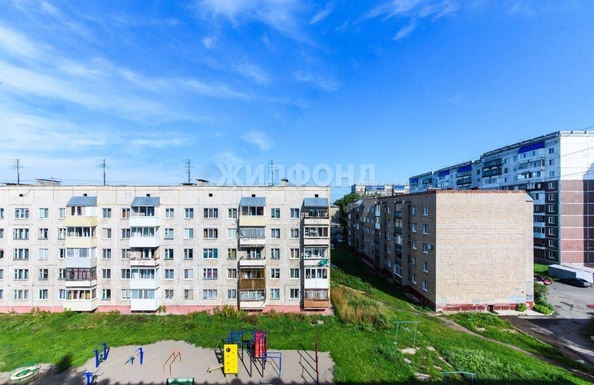 
   Продам 2-комнатную, 47 м², Ивана Черных ул, 97/2

. Фото 14.