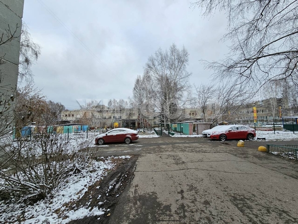 
   Продам 3-комнатную, 62 м², Интернационалистов ул, 35

. Фото 24.