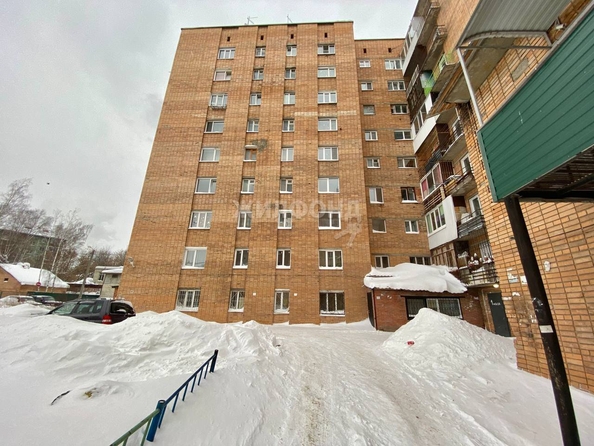 
   Продам секционку, 15 м², Алтайская ул, 163Б

. Фото 8.