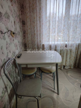 
   Продам 1-комнатную, 30.5 м², Ленина ул, 72

. Фото 9.