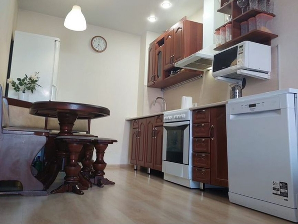 
  Продается 2-комн. квартира, 53 м², Набережная Озера ул, д. 22
. Фото 5.