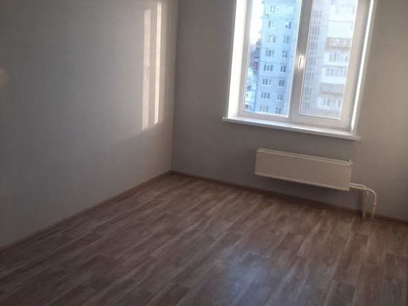 
  Продается 3-комн. квартира, 64.2 м², Сибирская ул, д. 110
. Фото 8.