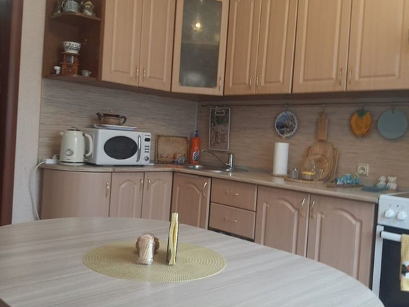 
  Продается 2-комн. квартира, 54.3 м², Сибирская ул, д. 112
. Фото 6.