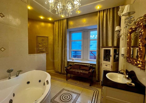 
  Продается 4-комн. квартира, 205.3 м², Карла Маркса ул, д. 11а
. Фото 12.