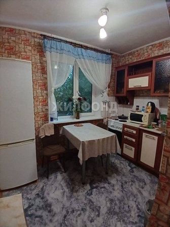 
   Продам 1-комнатную, 35 м², Ференца Мюнниха ул, 38

. Фото 1.