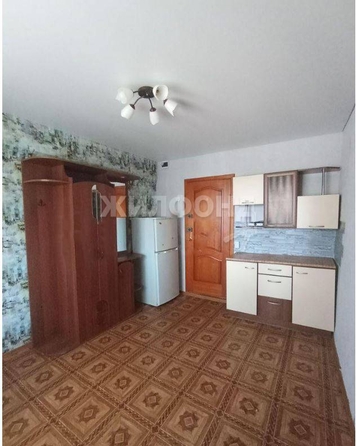 
   Продам секционку, 11.5 м², Шевченко ул, 39в

. Фото 1.