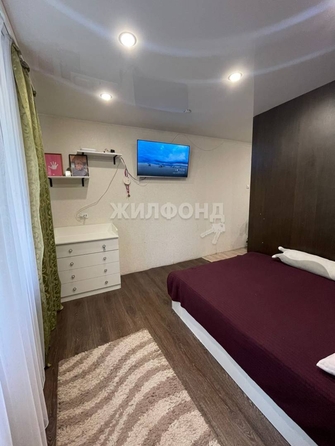 
   Продам 1-комнатную, 30.4 м², Нижне-Луговая ул, 14

. Фото 5.