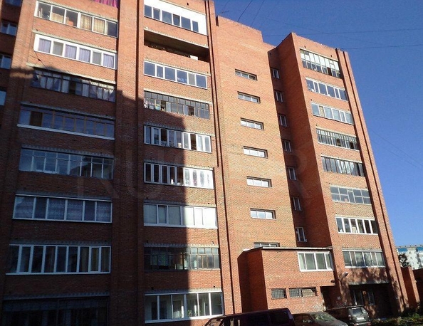 
   Продам 3-комнатную, 61.7 м², Иртышская ул, 21

. Фото 1.