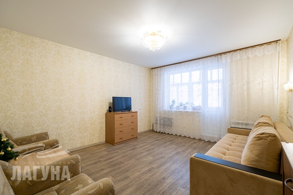 
   Продам 3-комнатную, 66.8 м², Новосибирская ул, 33

. Фото 7.