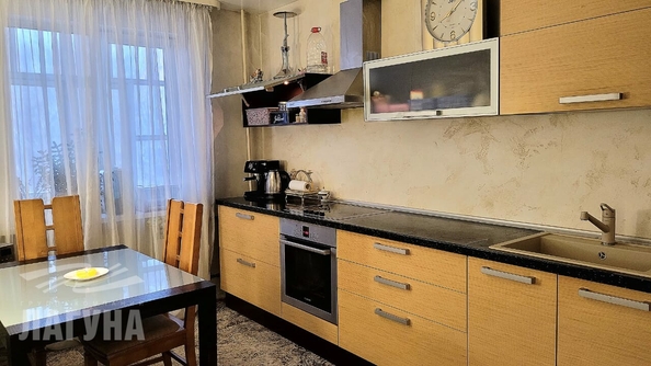 
  Сдам в аренду 3-комнатную квартиру, 65.7 м², Томск

. Фото 6.