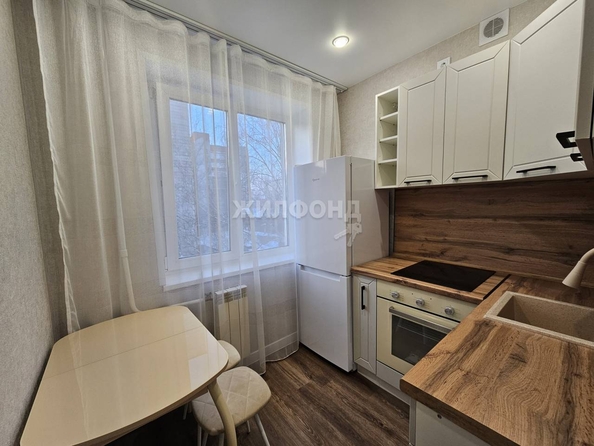 
   Продам 3-комнатную, 62.5 м², Учебная ул, 3/1

. Фото 19.