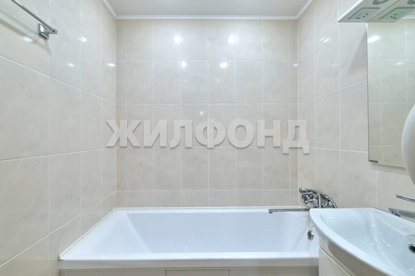 
   Продам 3-комнатную, 65.5 м², Сибирская ул, 102/2

. Фото 8.