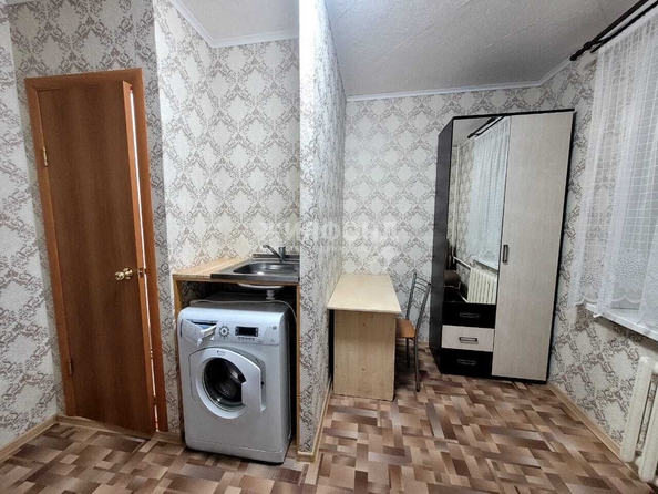 
  Сдам в аренду 1-комнатную квартиру, 11 м², Томск

. Фото 1.