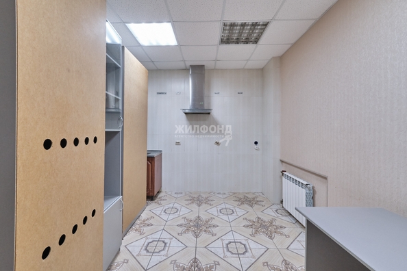 
   Продам помещение свободного назначения, 180 м², Мокрушина ул, 1

. Фото 15.